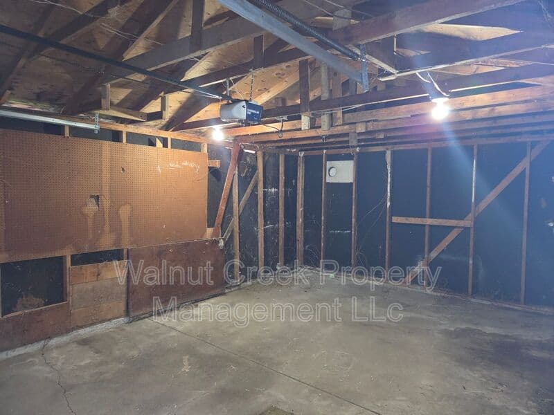 Elyria Condo: 41547 Elmwood St