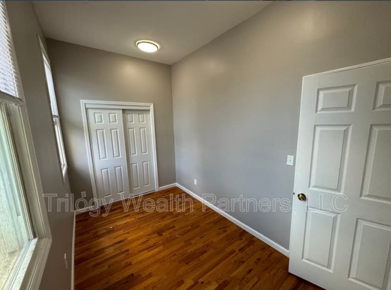 Newark Condo: 224 S. 7th Street - 1B
