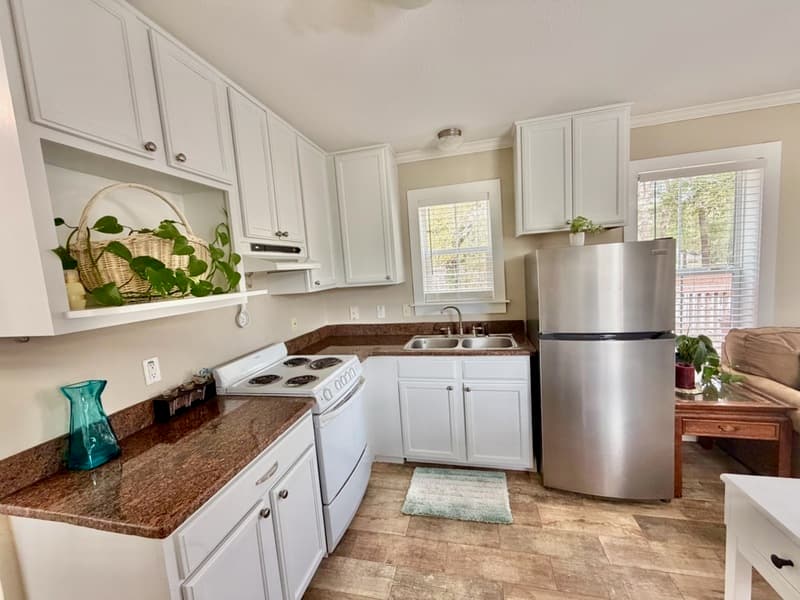 Freeport House: 161 Caswell Branch Road