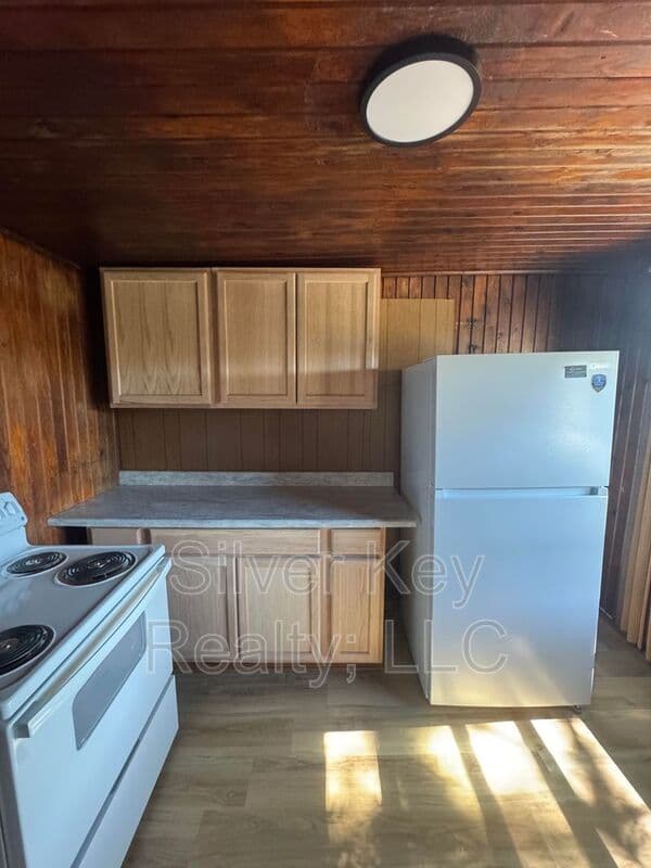 Athens Condo: 107 Forrest Avenue