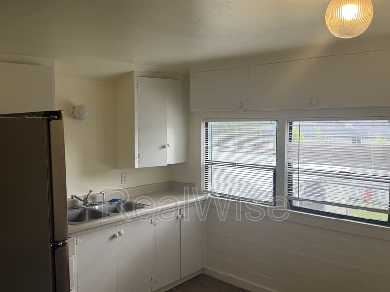 Grants Pass Condo: 1628 Leonard Rd