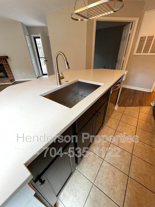 Charlotte Condo: 8071 Cedar Glen Dr