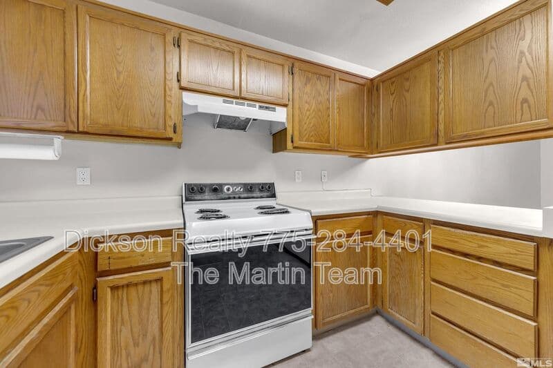 Reno House: 4985 W. 7th Street