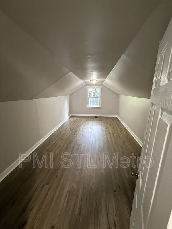 Saint Louis House: 6170 Emerald Avenue