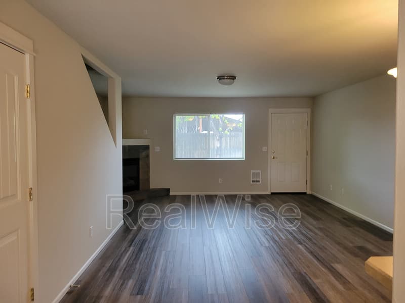 Redmond Townhome: 2478 SW Timber View Ct
