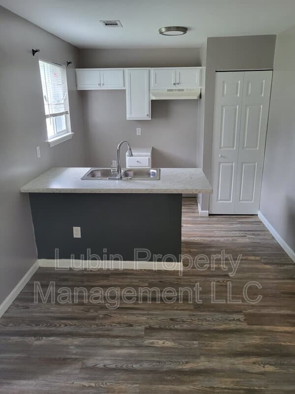Memphis Condo: 217 Ingle Ave Unit A
