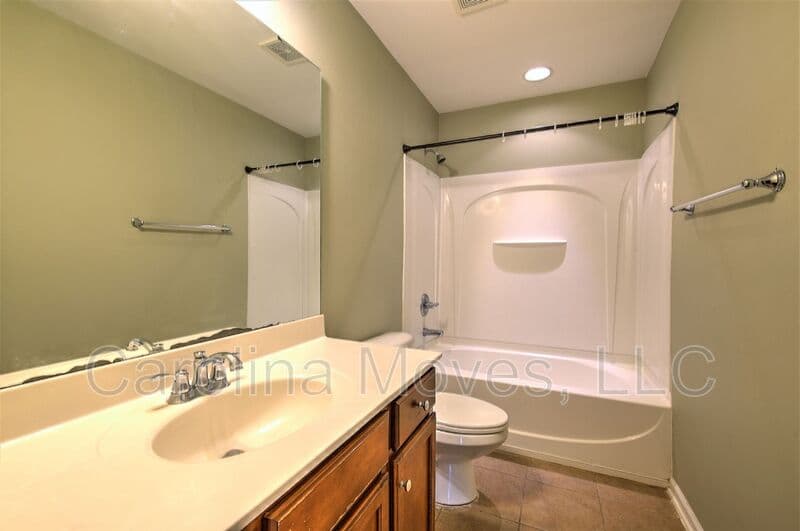 Greenville House: 256 Barbours Lane