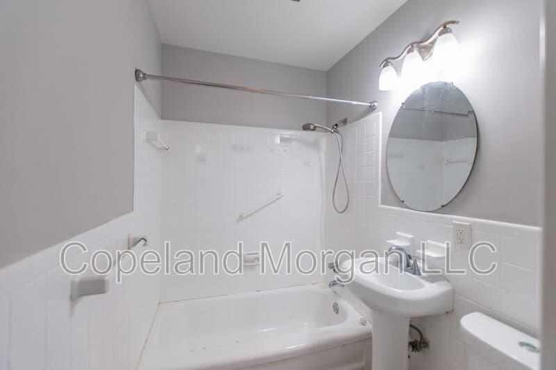 St. Petersburg House: 5372 4th Street North