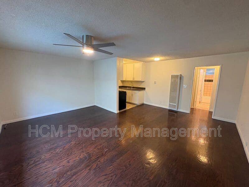 Santa Monica House: 2928 4th St