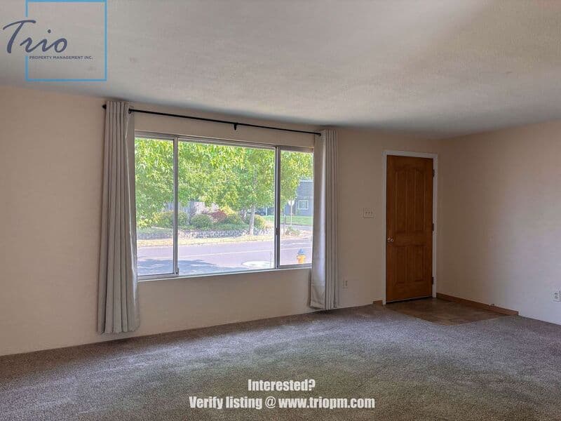 Eugene House: 1010 Satre Street