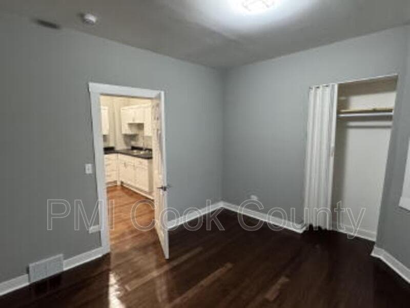 Chicago Condo: 1950 S Trumbull Avenue