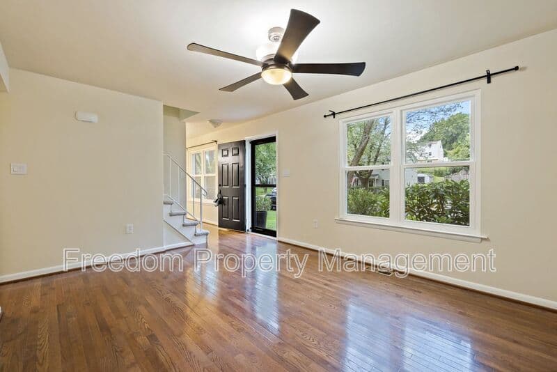 Woodbridge House: 5256 Sudberry Ln
