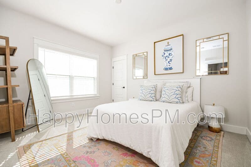 Mount Pleasant House: 2242 Tillage Street