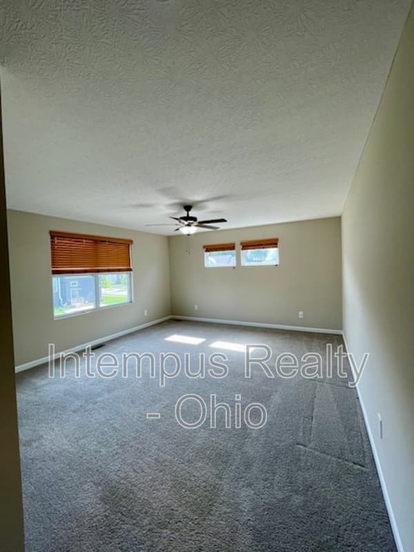 Sunbury House: 7311 Blackwell Dr