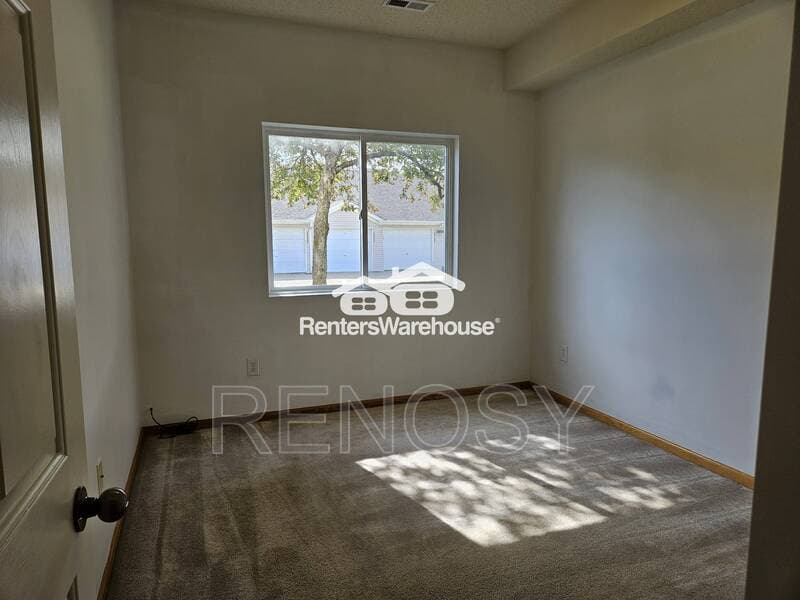 West Des Moines House: 8601 Westown Parkway