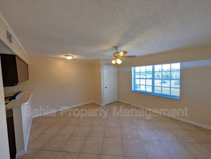 Tampa Condo: 6415 S Roberts Ave