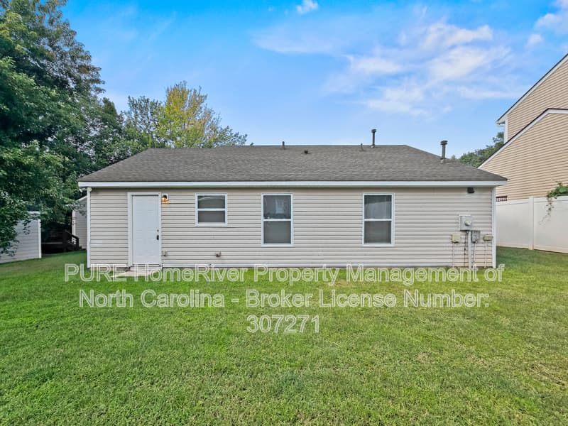 Charlotte House: 2306 Jordi Way