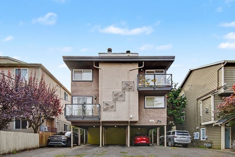 Seattle Condo: 1751 NW 58th St