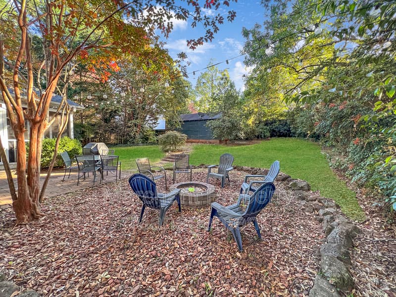 Greenville House: 111 W. Hillcrest Drive