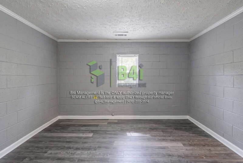 Thomaston House: 1205 Spring Street