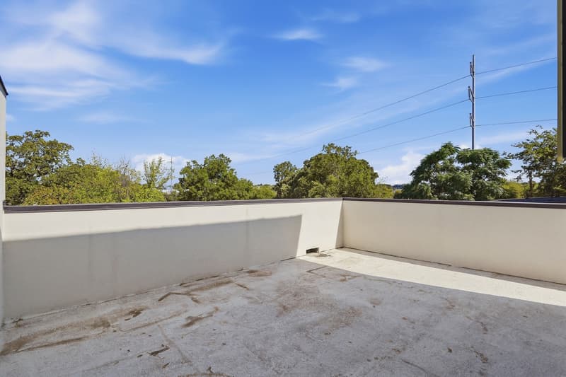 Dallas House: 2345 Hondo Avenue - 1