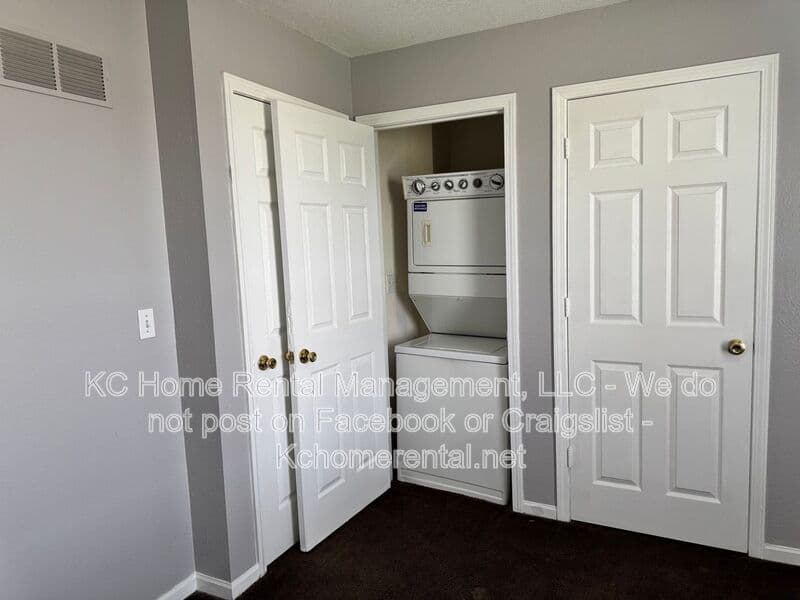 Gardner House: 804 Saddlewood