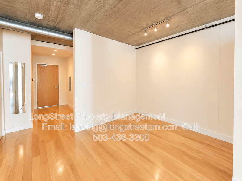 Portland Condo: 1926 W Burnside St