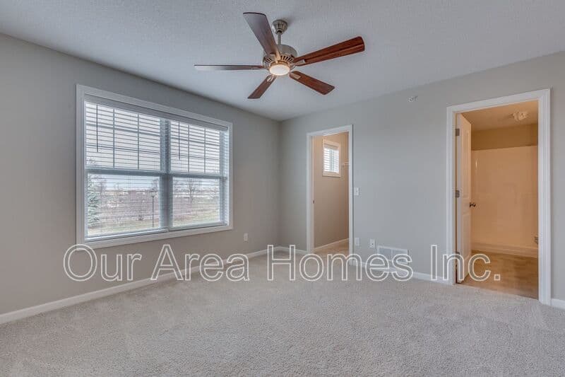 Big Lake House: 595 William St