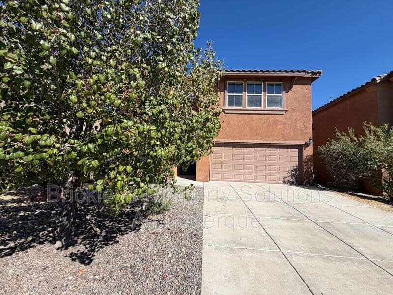 Rio Rancho House: 418 Paseo Roja Pl NE