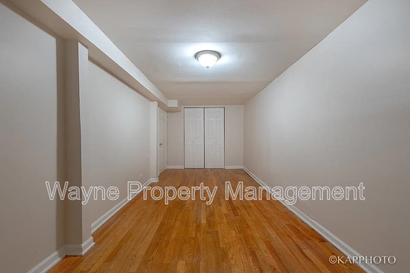 Chicago Condo: 1849 W Wellington Ave