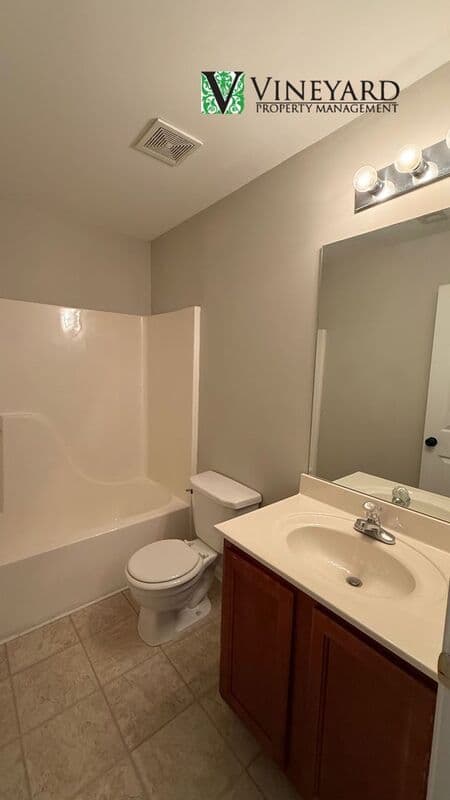 Kennesaw Townhome: 1934 Lake Heights Circle NW