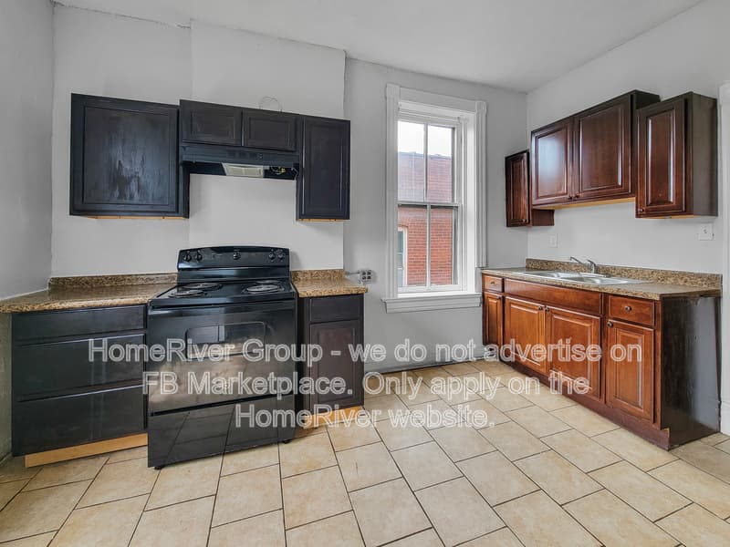 Saint Louis House: 3852 Louisiana Ave 2nd Fl