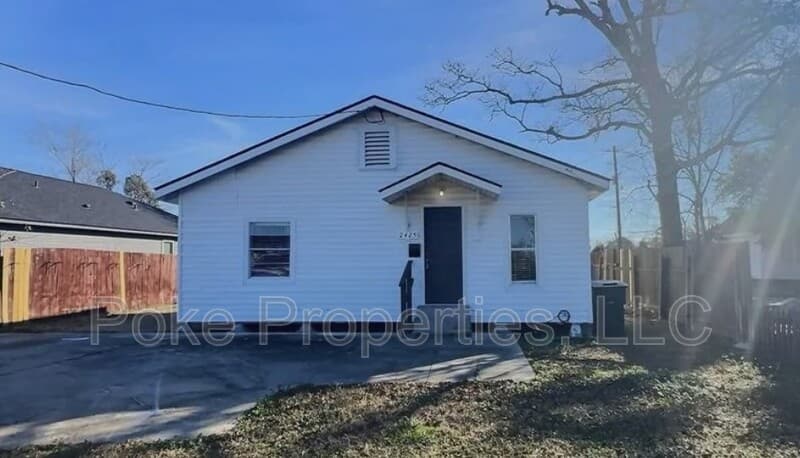 Lake Charles House: 2425 Ernest Street