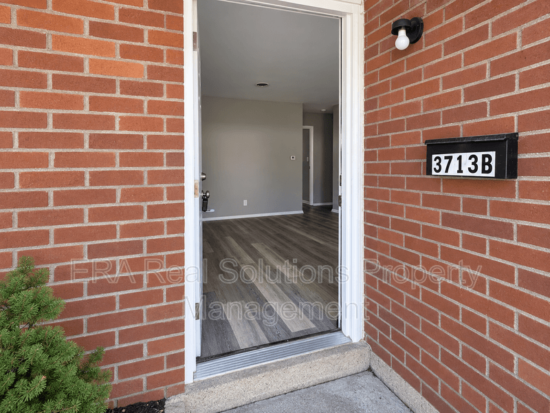 Columbus Condo: 3713 Dort Pl