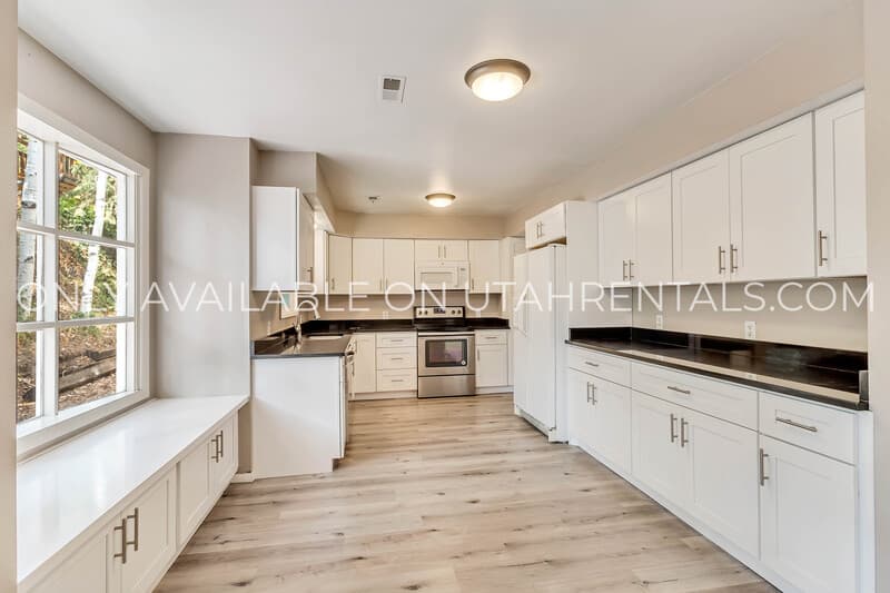 Provo House: 3676 N 870 E
