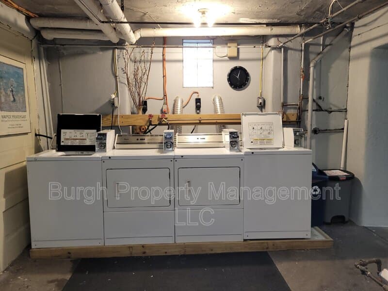 Pittsburgh Condo: 5512 Centre Ave