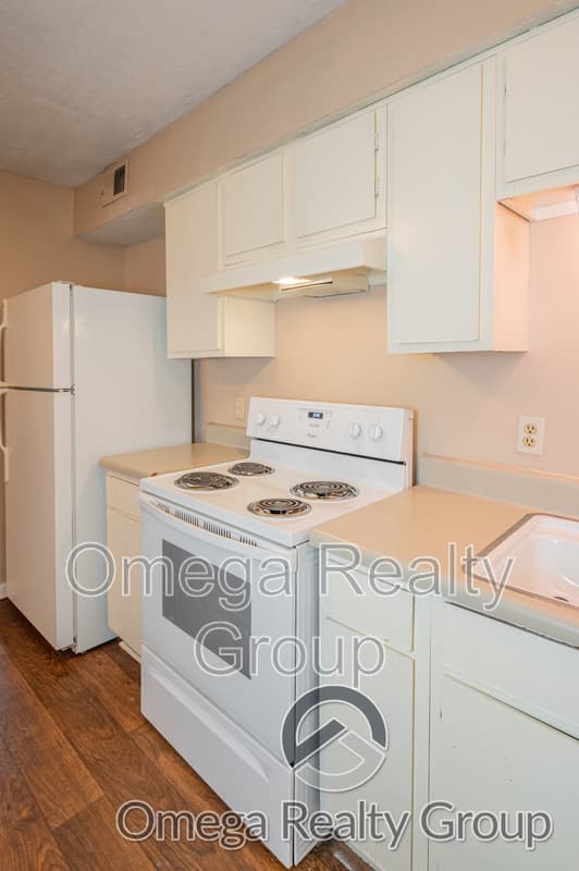 Phenix City Apartment: 901 25th Ave