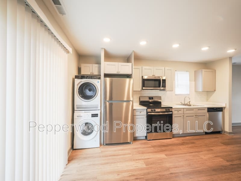Inman Condo: 18 Ladson Street - A