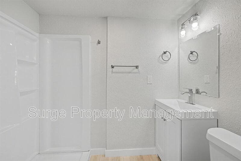 White Settlement Condo: 9021 White Settlement Road