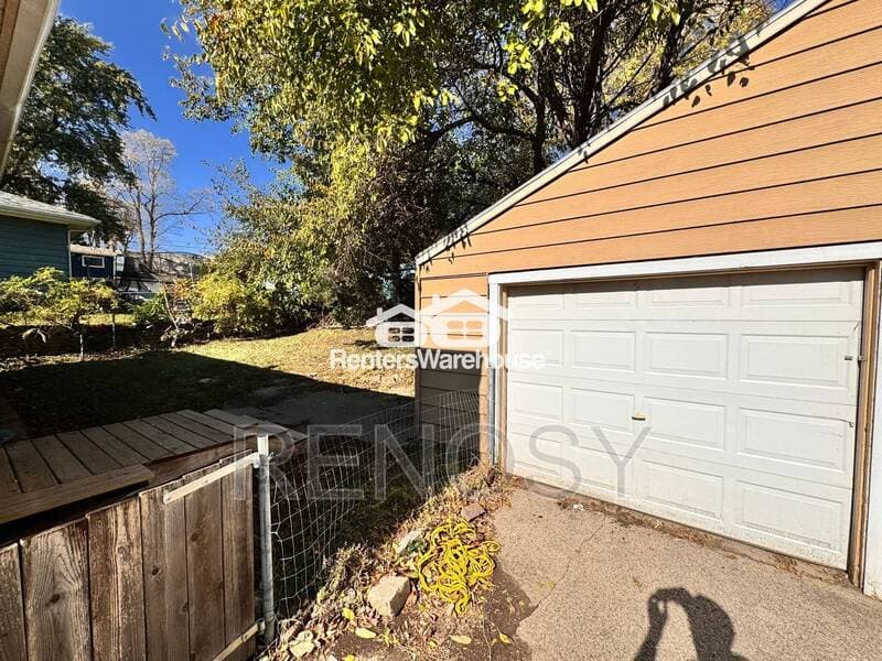 Des Moines House: 709 Bell Ave