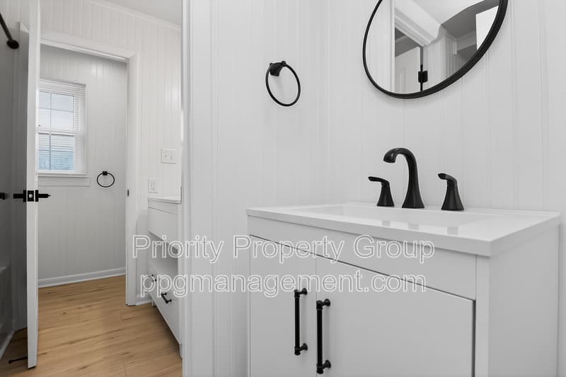 Charlotte Condo: 4601 Coronado Drive Apt B
