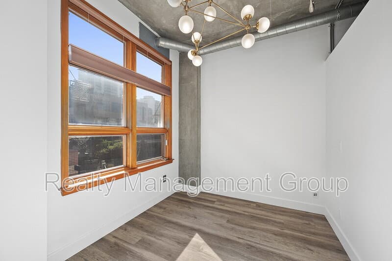 San Diego Condo: 877 Island Ave