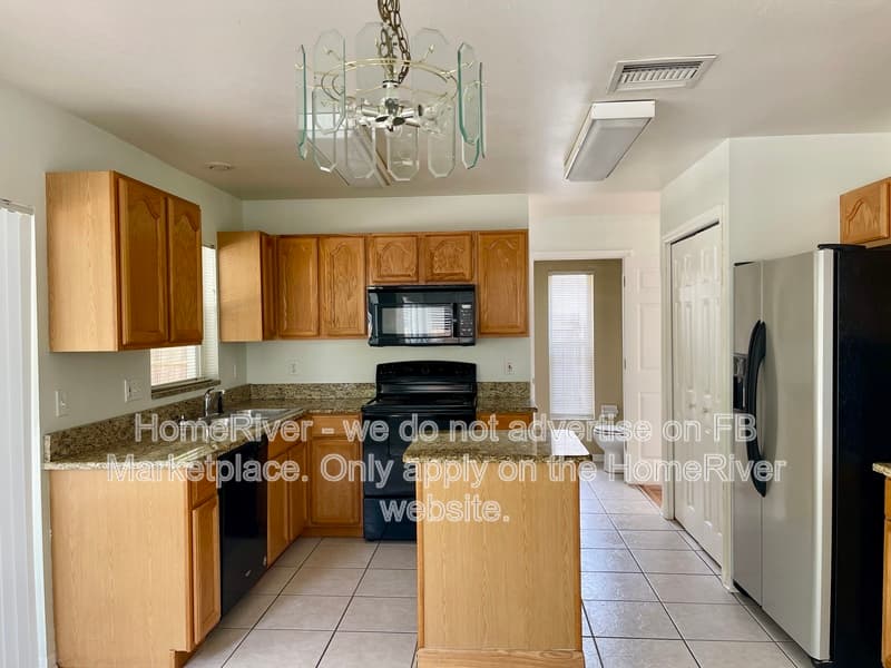 Riverview House: 9810 Sunnyoak Dr