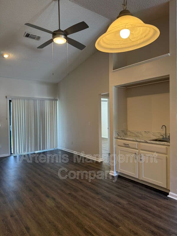 Orange Park Condo: 1270 Ticonderoga Trail - C