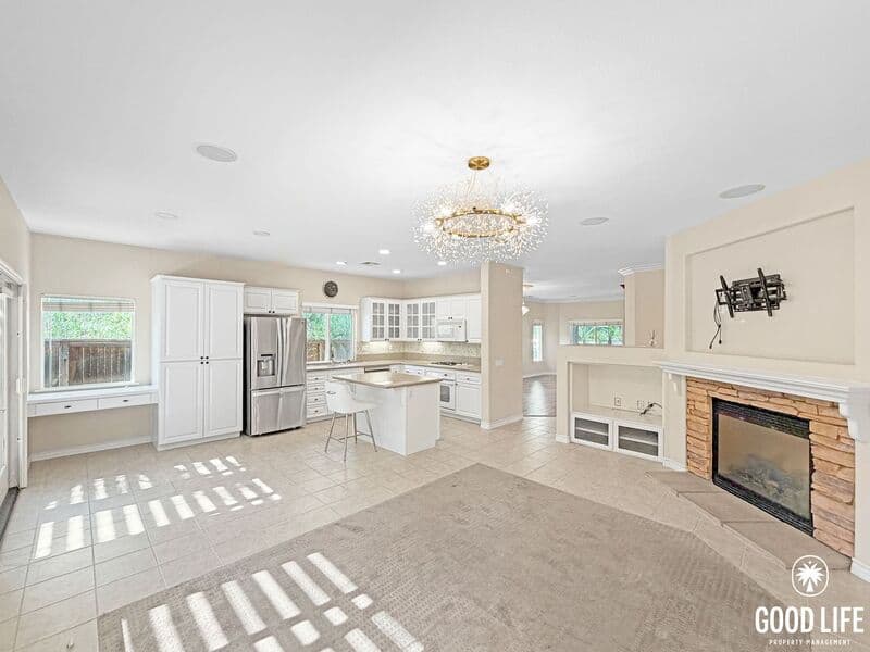 Escondido House: 3193 Willow Tree Ln