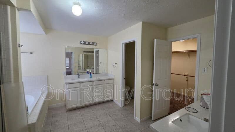 Houston, House: 15335 Garett Green Cir