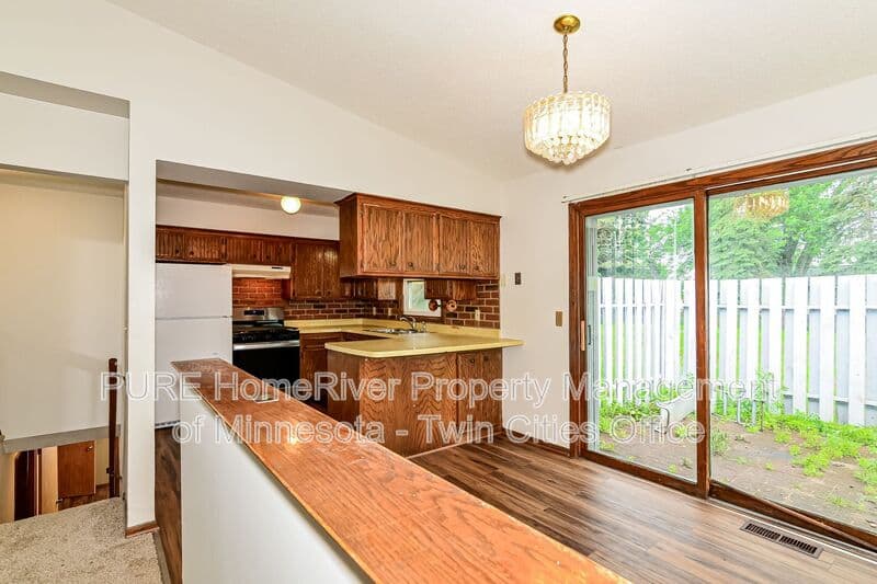 Brooklyn Park House: 7441 Major Ave N