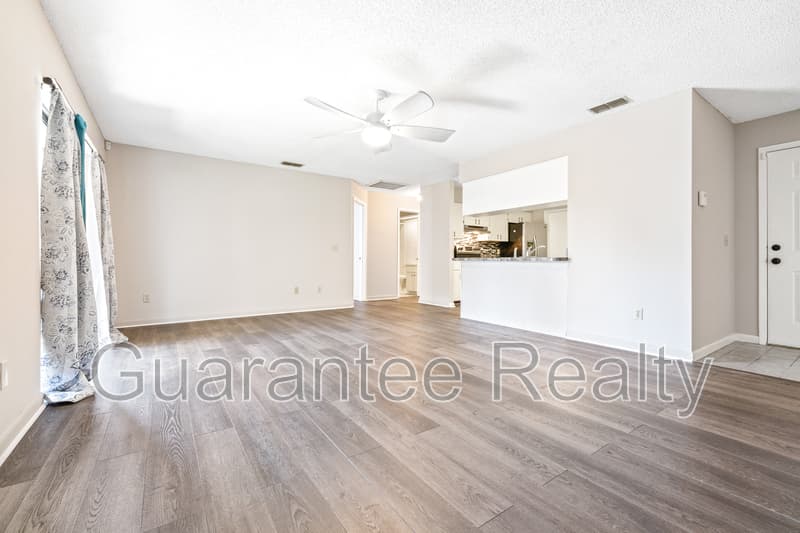 Winter Haven House: 1611 High Point Court Southwest