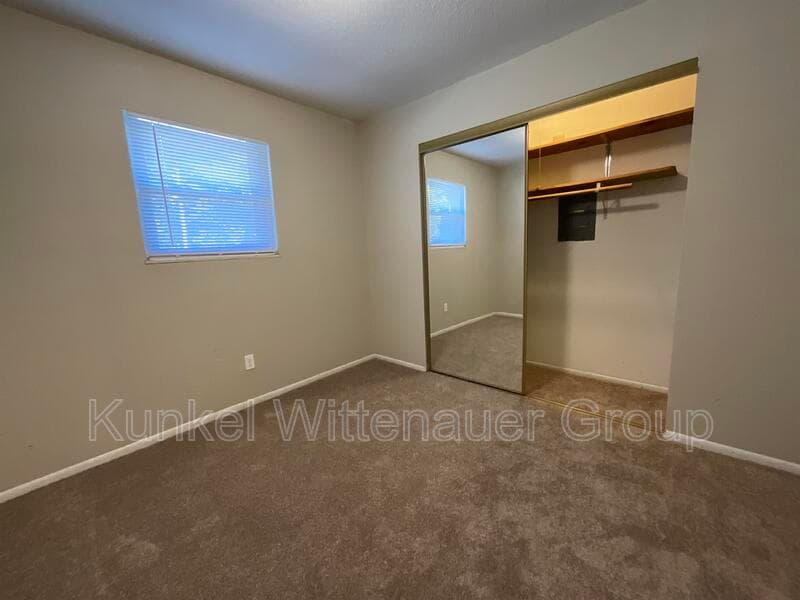Swansea Condo: 1320-11 N 1st St