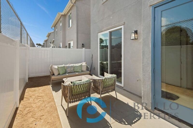 San Diego Condo: 1654 Neptune Ave